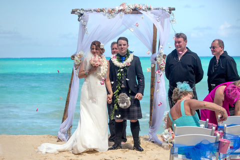 🌺 Waimanalo Bay | Oahu | Hawaii Beach Weddings & Elopements | Married with Aloha, LLC