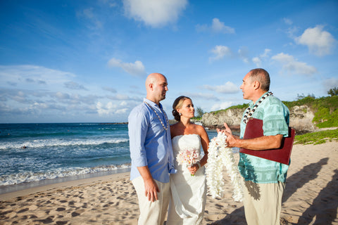 🌺 Oneloa Bay | West Maui | Hawaii Beach Weddings & Elopements | Married with Aloha, LLC