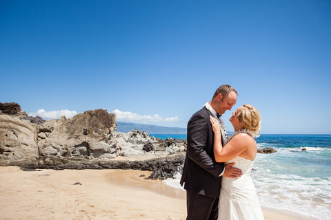 🌺 Oneloa Bay | West Maui | Hawaii Beach Weddings & Elopements | Married with Aloha, LLC