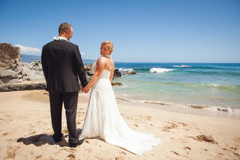 🌺 Oneloa Bay | West Maui | Hawaii Beach Weddings & Elopements | Married with Aloha, LLC