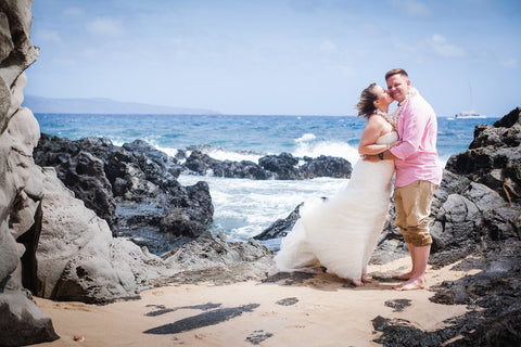 🌺 Oneloa Bay | West Maui | Hawaii Beach Weddings & Elopements | Married with Aloha, LLC