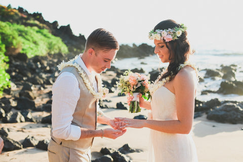 Brides Hawaiian Haku Head Lei (Popular) | Hawaii Beach Weddings & Elopements | Married with Aloha, LLC