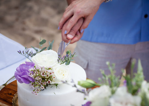 Ceremony Cake | Hawaii Beach Weddings & Elopements | Married with Aloha, LLC