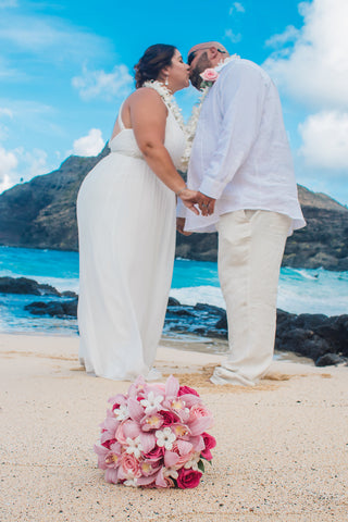 Brides Nosegay Wedding Bouquet (Popular) | Hawaii Beach Weddings & Elopements | Married with Aloha, LLC