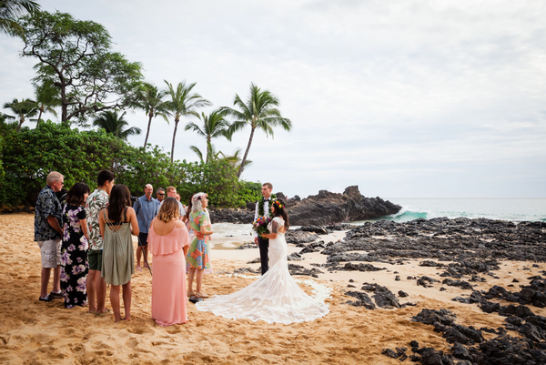 A Fairy Tale Wedding Package in Hawaii | Hawaii Beach Weddings ...