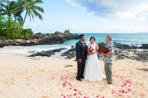 🌺 Makena Cove | South Maui | Hawaii Beach Weddings & Elopements | Married with Aloha, LLC