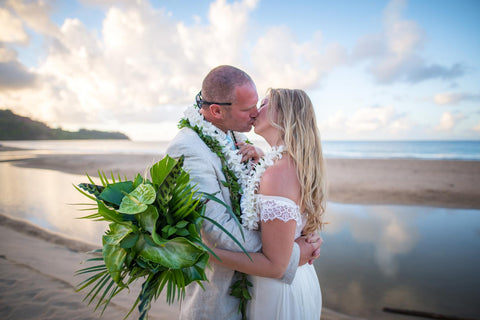 🌺 Hanalei Bay | North Kauai | Hawaii Beach Weddings & Elopements | Married with Aloha, LLC